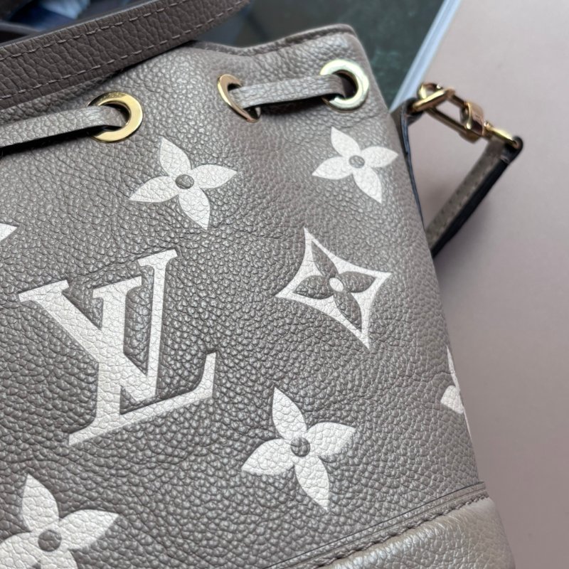 ::LOUIS VUITTON:: LV M46291 Nano Noé 斑鳩灰 雙色 Monogram Empreinte 皮革-8