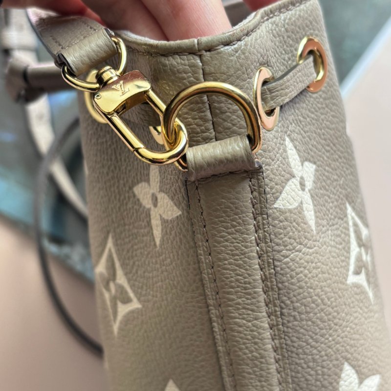 ::LOUIS VUITTON:: LV M46291 Nano Noé 斑鳩灰 雙色 Monogram Empreinte 皮革-16