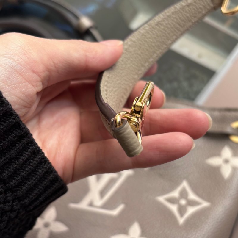 ::LOUIS VUITTON:: LV M46291 Nano Noé 斑鳩灰 雙色 Monogram Empreinte 皮革-33