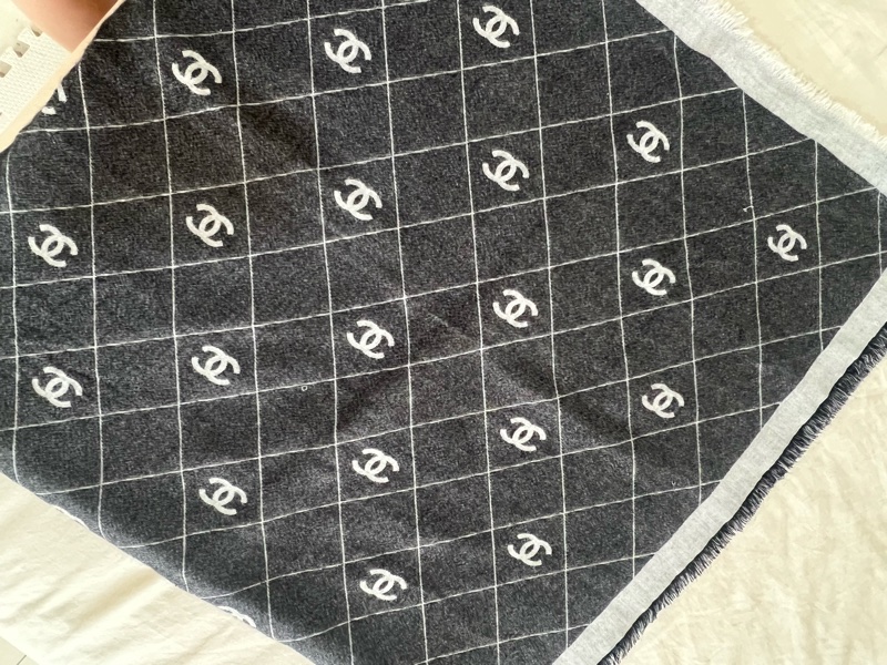 Chanel 熱門款雙面披肩 圍巾-0