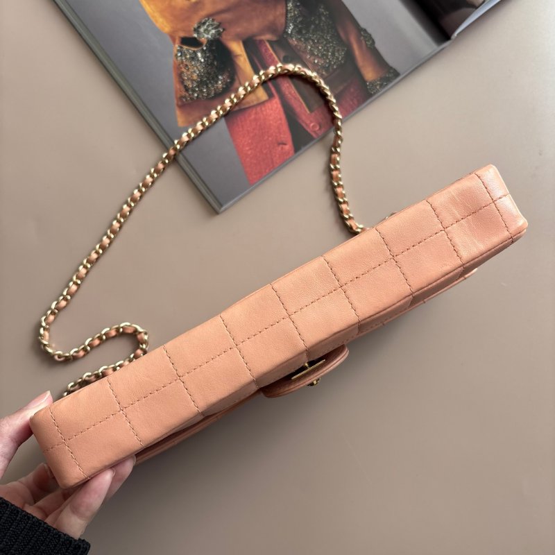 ::CHANEL:: Vintage Chocolate Bar 冰塊格粉膚色腋下鏈包 冰格包 冰塊包-7