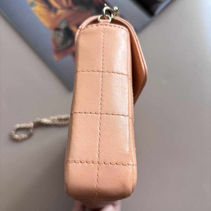 ::CHANEL:: Vintage Chocolate Bar 冰塊格粉膚色腋下鏈包 冰格包 冰塊包-8