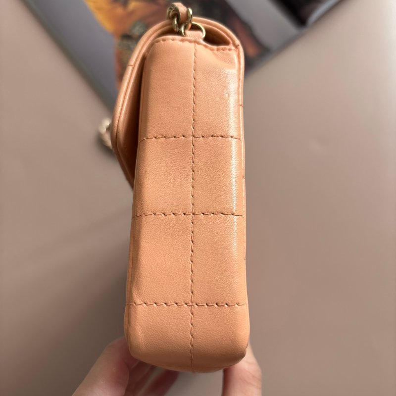 ::CHANEL:: Vintage Chocolate Bar 冰塊格粉膚色腋下鏈包 冰格包 冰塊包-9