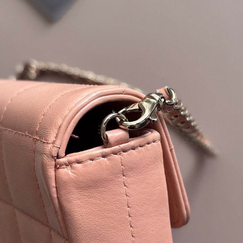 ::CHANEL:: Vintage Chocolate Bar 冰塊格粉膚色腋下鏈包 冰格包 冰塊包-16