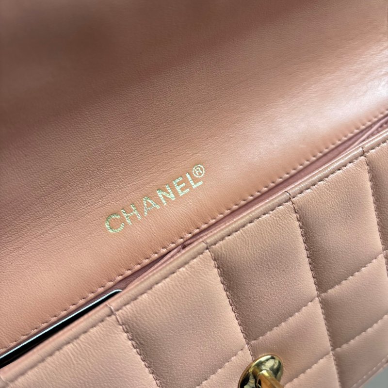 ::CHANEL:: Vintage Chocolate Bar 冰塊格粉膚色腋下鏈包 冰格包 冰塊包-24