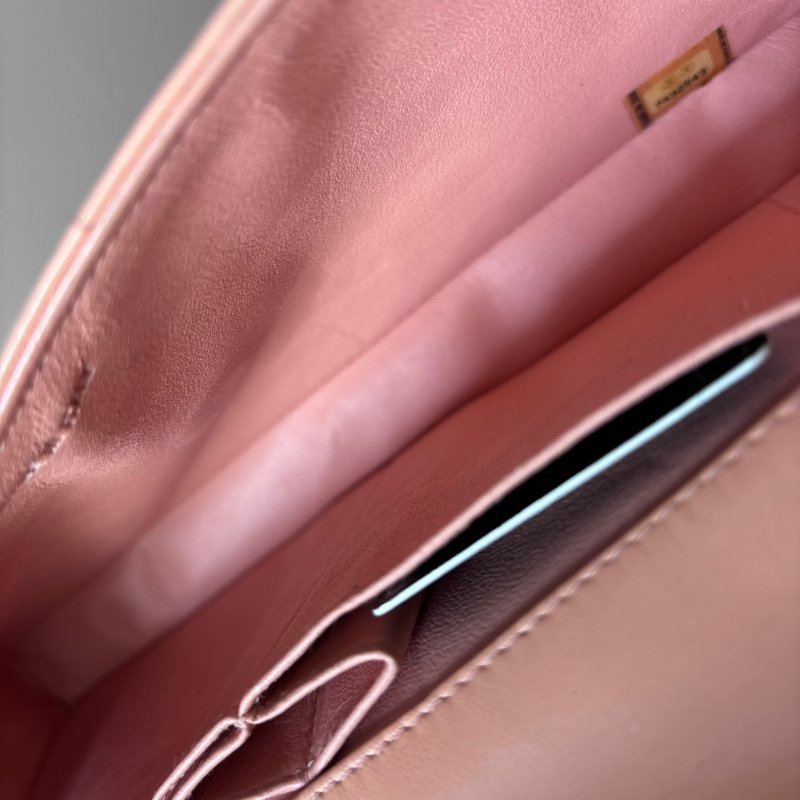 ::CHANEL:: Vintage Chocolate Bar 冰塊格粉膚色腋下鏈包 冰格包 冰塊包-26