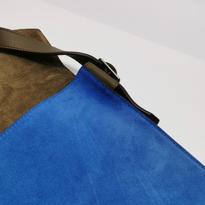 Celine Diamond牛皮翻毛皮拼色金屬扣單肩包-21