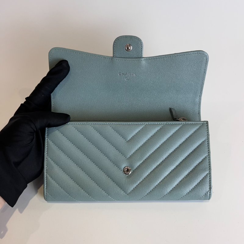 CHANEL 25開 CF荔枝皮山形紋長夾 湖水綠銀扣-4
