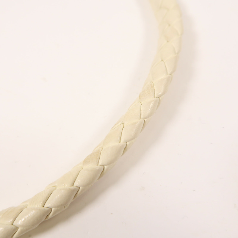 Miu Miu 牛皮皮革Matelasse Nappa Crystal銀扣肩背袋-16