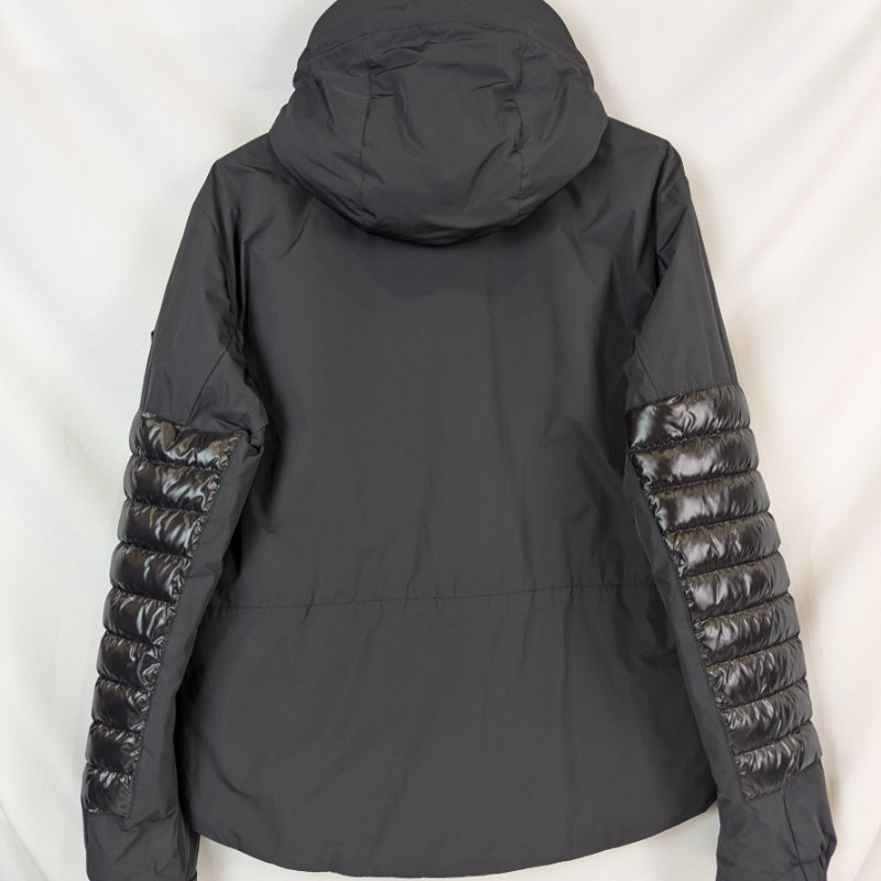 莉亞精品♡Moncler 連帽羽絨外套 尺碼2 近新美品-1