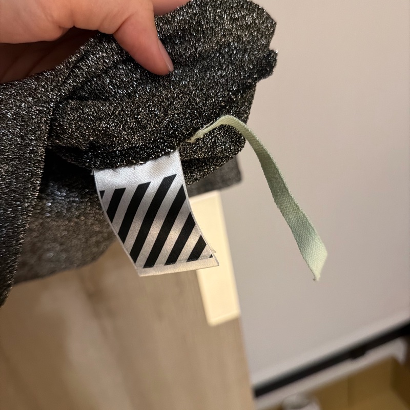 off white 露背短洋裝-1