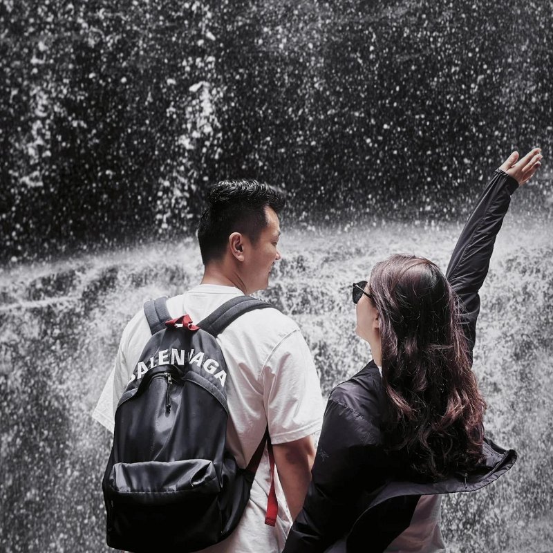 💎Han's house精品服飾💎Balenciaga 巴黎世家 刺繡字 尼龍 防水 後背包-3