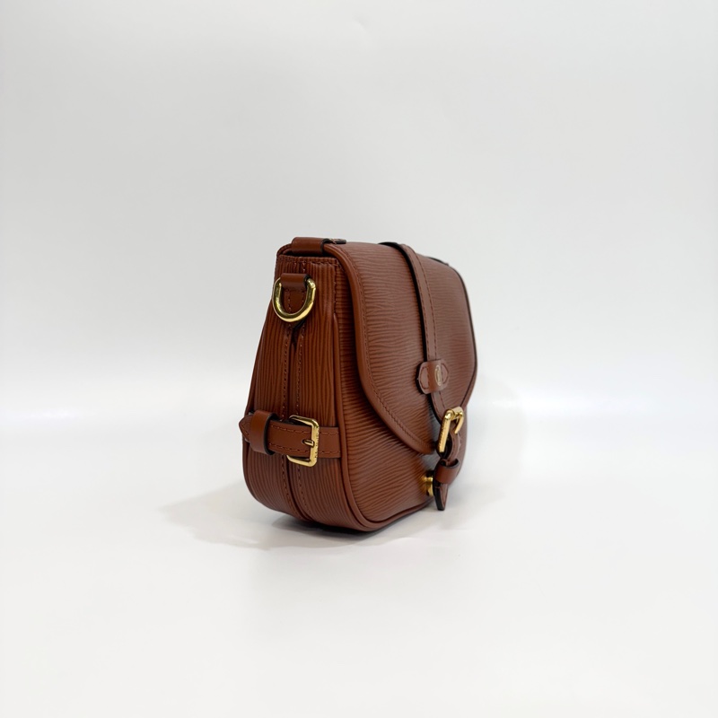 LV琥珀色EPI Saumur BB 手提斜背包 M23470-3