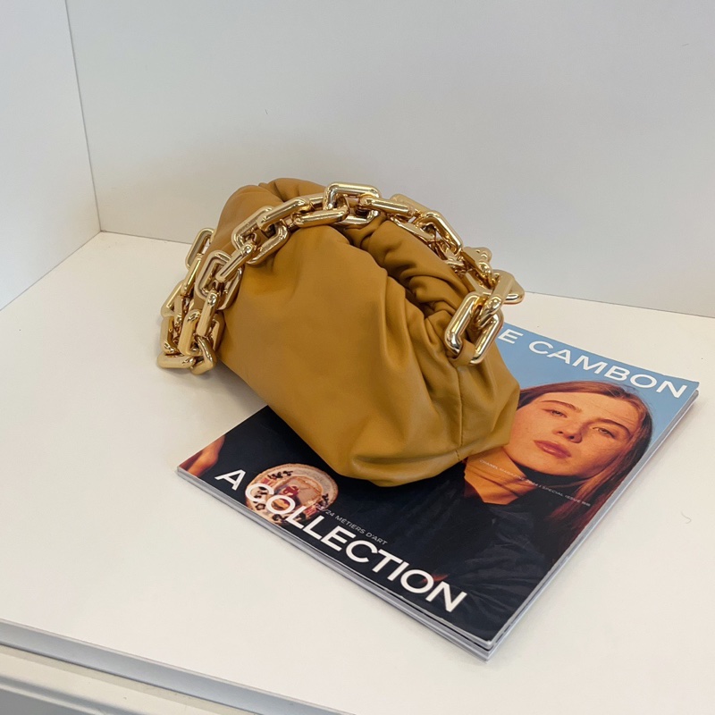 BV薑黃色金鏈雲朵包-2