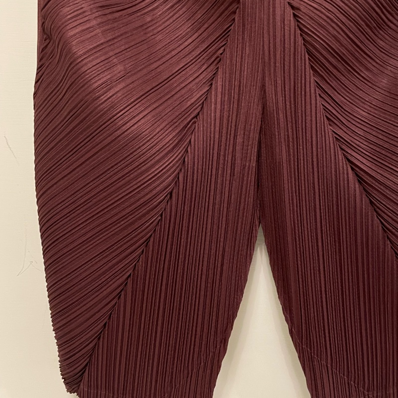 ▪️富貴選物FUGUEI▪️三宅一生PP 可可色(稍微帶一點紅感)神褲 斜紋飛鼠褲 八分褲 JF423-4