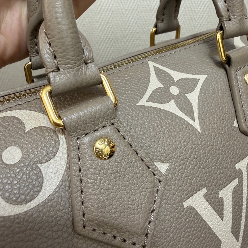 LV 斑鳩灰牛皮金釦Speedy 20手提斜背波士頓包M46575-1