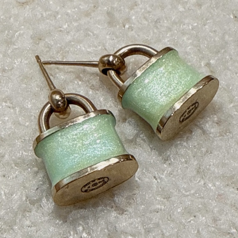 CHANEL 薄荷綠色鎖頭耳環-4