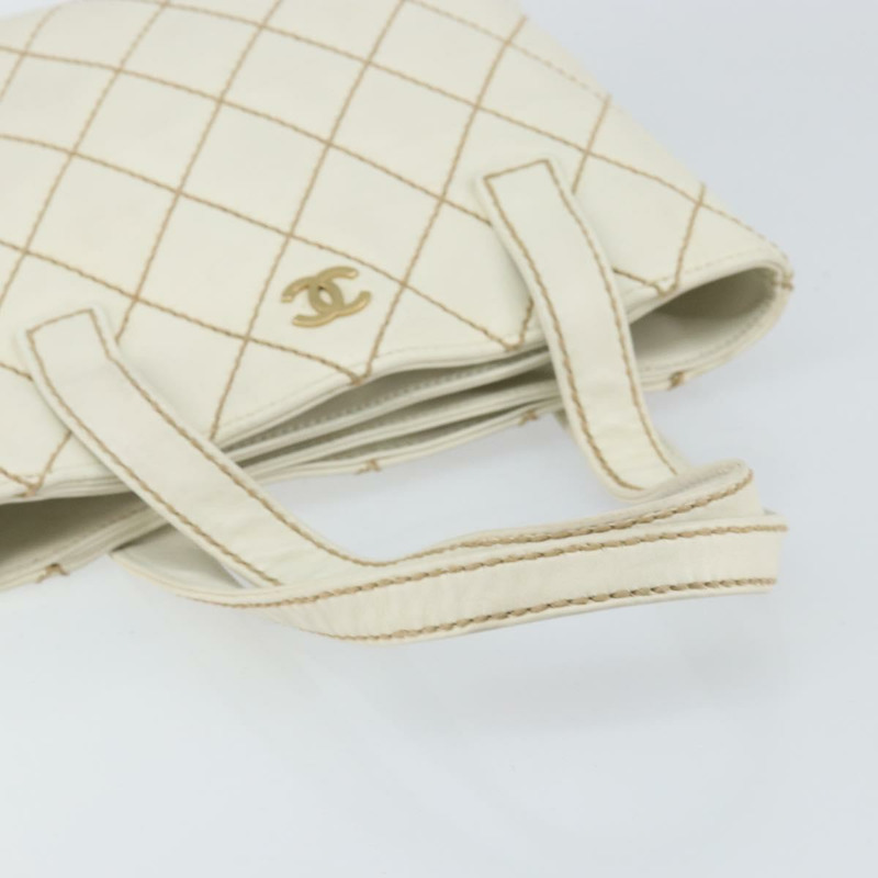 【日本直送】香奈兒 Wild Stitch 手袋皮革白金色 CC 正品 147410-6