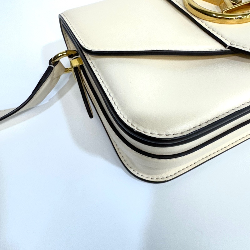 LV米白牛皮金釦下蓋Pont9 PM斜背包M55950-12