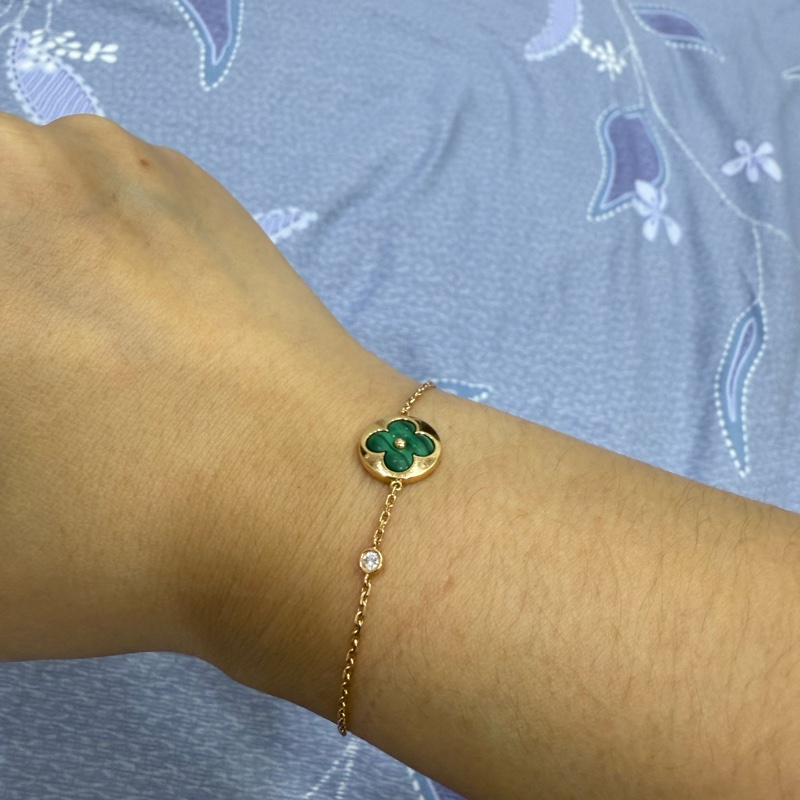 Lv Q95546  Color Blossom BB Sun 手鍊 - 配玫瑰K金、孔雀石及鑽石-2