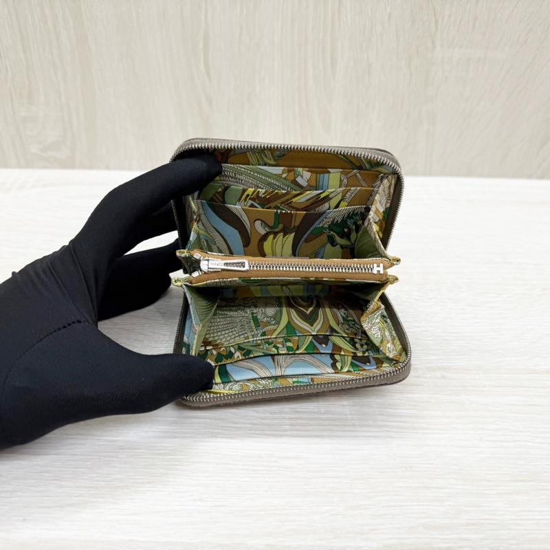 HERMES18大象灰Epsom皮叢林絲巾短夾-4