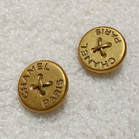 CHANEL Vintage 金鈕扣夾式耳環