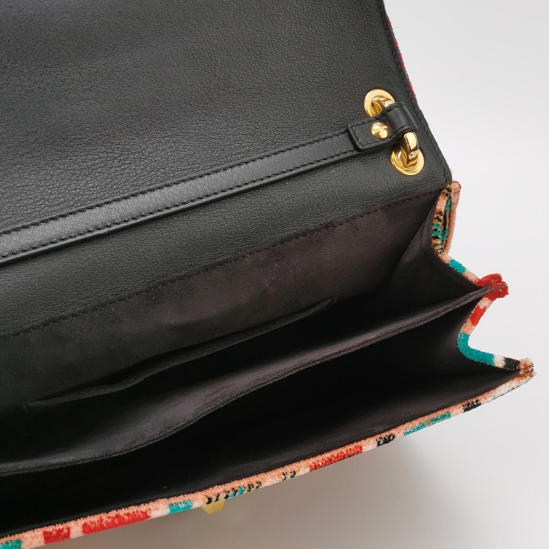 Fendi Kan I牛皮絨布雙F老花鉚釘封扣單肩包-6