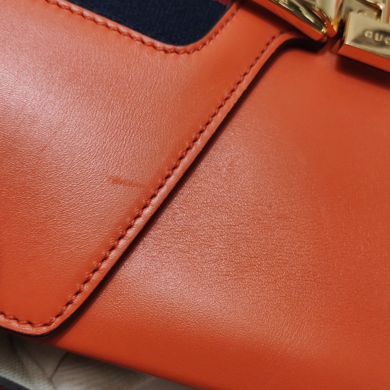 Gucci Sylvie塞爾維亞牛皮拼色金屬扣織帶手拿包-12