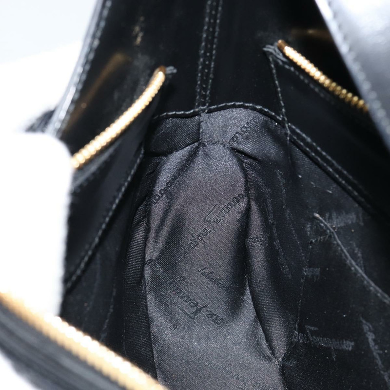 【日本直送】Salvatore Ferragamo Gancini 皮革肩背包 黑色 金色 正品 147508-19