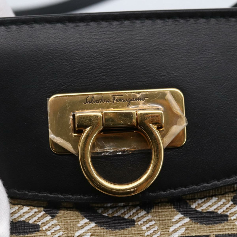 【日本直送】Salvatore Ferragamo Gancini 手提包 PVC 皮革 米色 正品 146724V-16