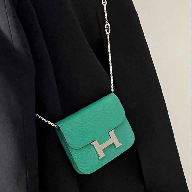 Hermès帝王綠金扣錢包-4