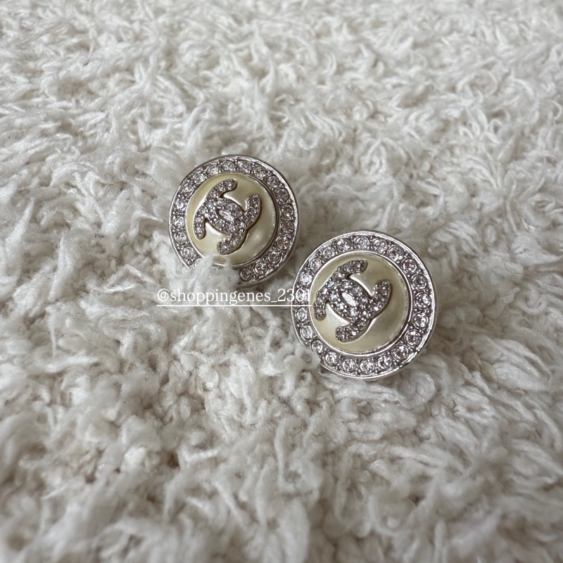 香奈兒 Chanel 全新品 25B 水鑽珍珠圓形耳夾耳環!夾式耳環!耳夾耳環!-3