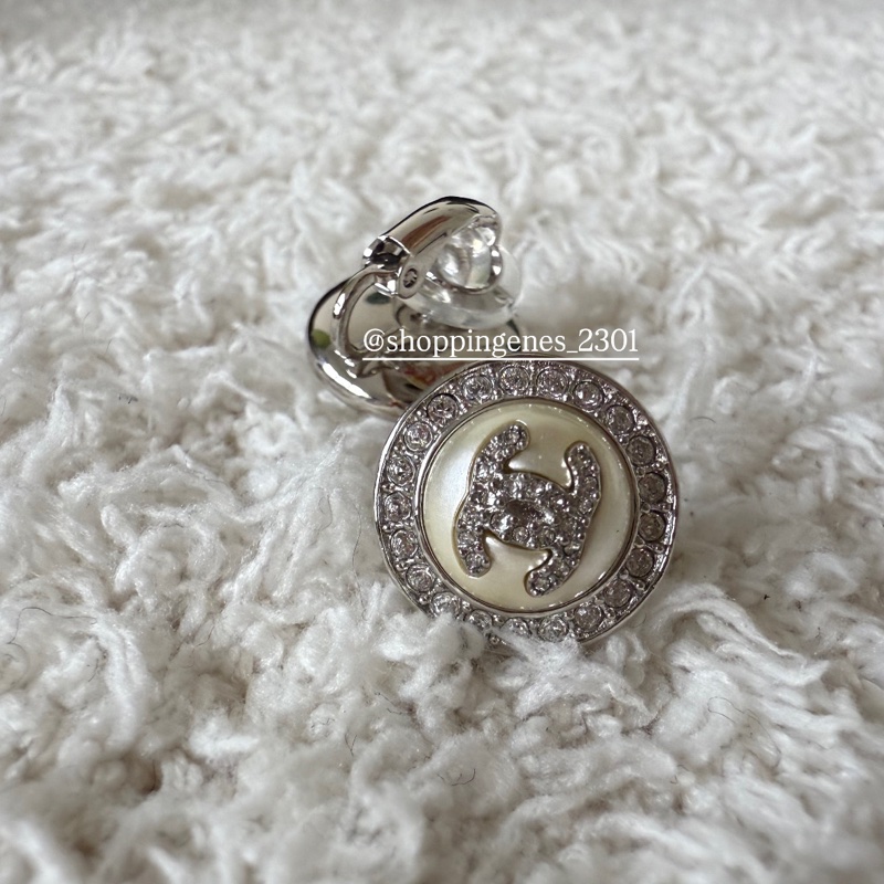 香奈兒 Chanel 全新品 25B 水鑽珍珠圓形耳夾耳環!夾式耳環!耳夾耳環!-6