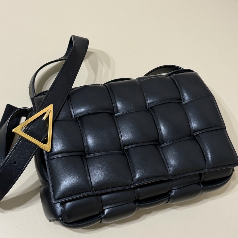 BOTTEGA VENETA編織包 枕頭包 正品最便宜-8