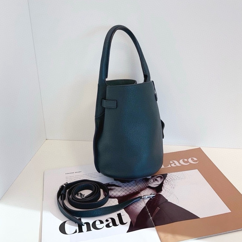 Celine墨綠荔枝皮水桶包-1