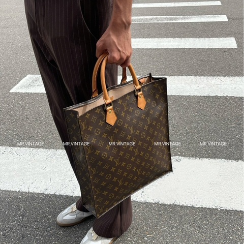 🏷️ Louis Vuitton 手拿包
