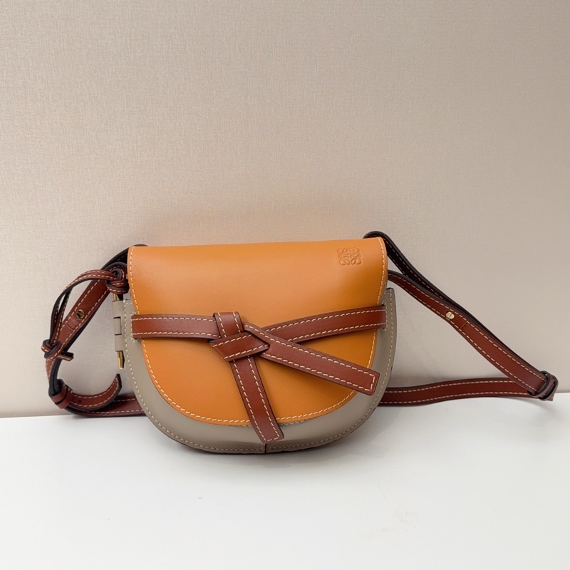 98新loewe羅意威 棕色拼卡其棕gate 馬鞍包 寬肩帶-5