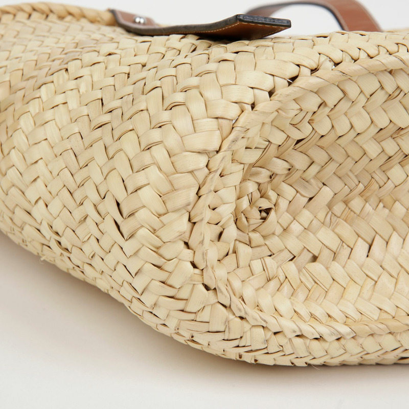 LOEWE 327 02 S92 拉菲草編織中型手提包-5