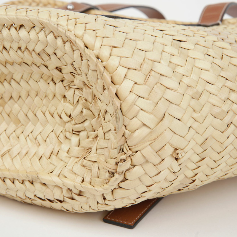 LOEWE 327 02 S92 拉菲草編織中型手提包-6