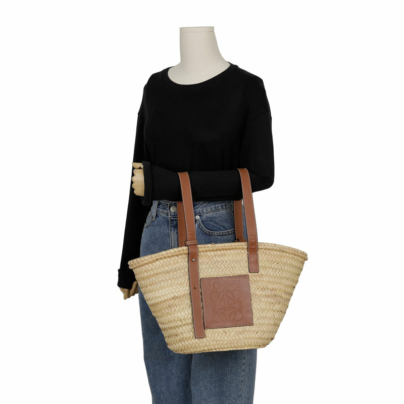 LOEWE 327 02 S92 拉菲草編織中型手提包-9