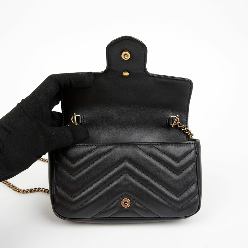 GUCCI GG Marmont 超迷你鏈條斜背包 476433-11