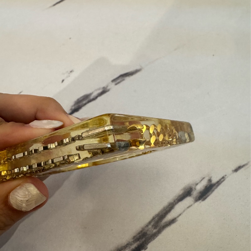 chanel金色壓克力方形經典logo手環-7