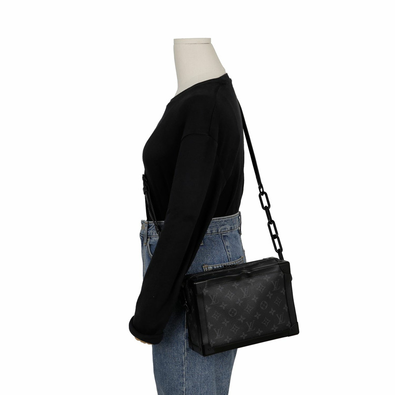 LOUIS VUITTON M44730 軟性單肩斜背包-12