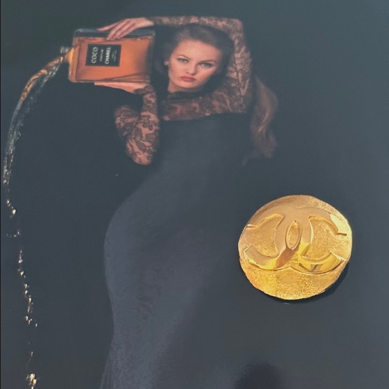 Chanel CC 浮雕胸針-5