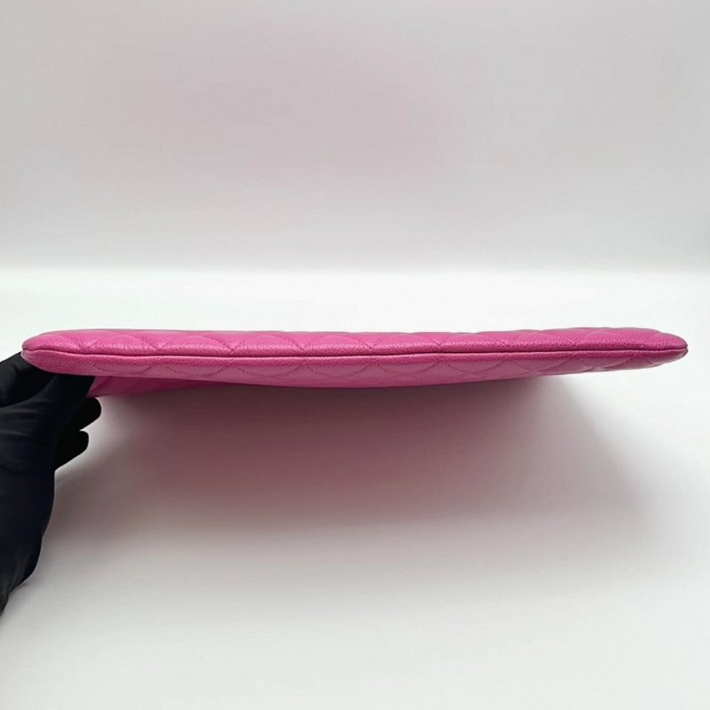 CHANEL粉色荔枝牛手拿包 34.5*24*1 全新閒置配件塵袋保卡-4