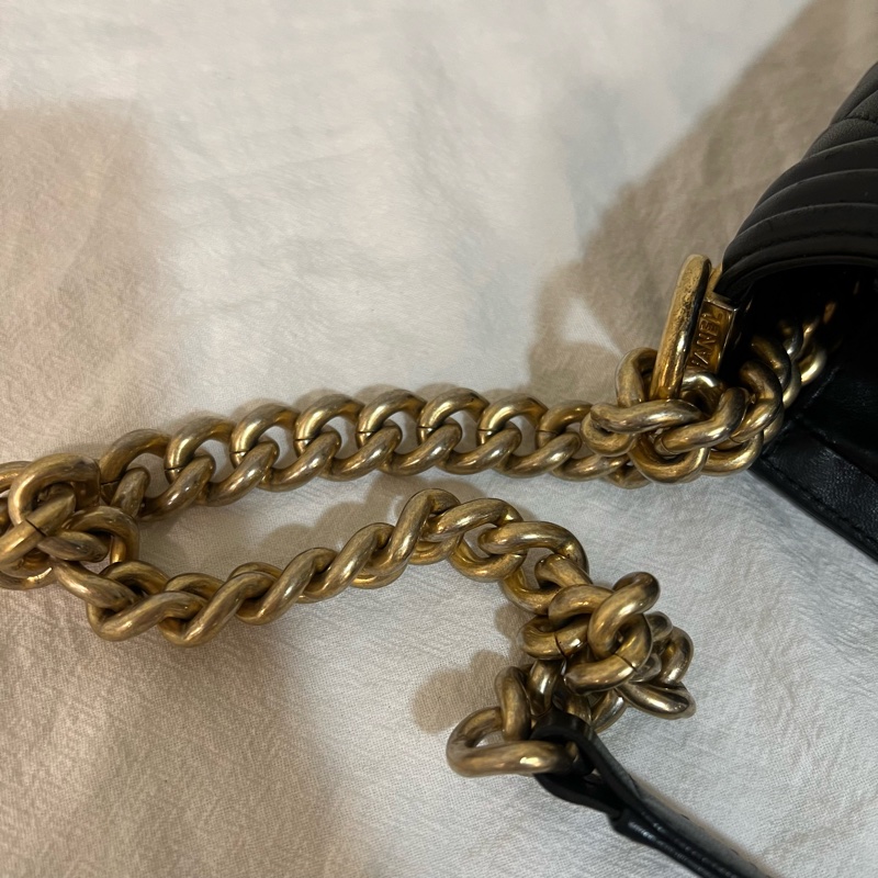 ෆ Chanel boy20黑金-7