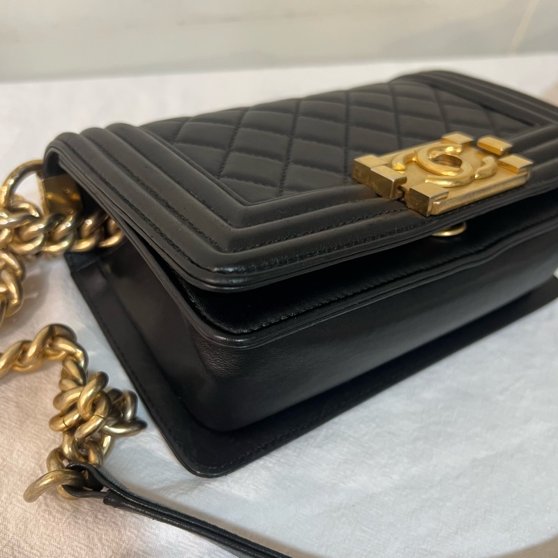 ෆ Chanel boy20黑金-10