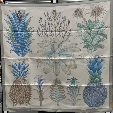 Hermes 絲巾 “鳳梨科圖錄”真絲花紋 灰色 90*90 全新帶盒