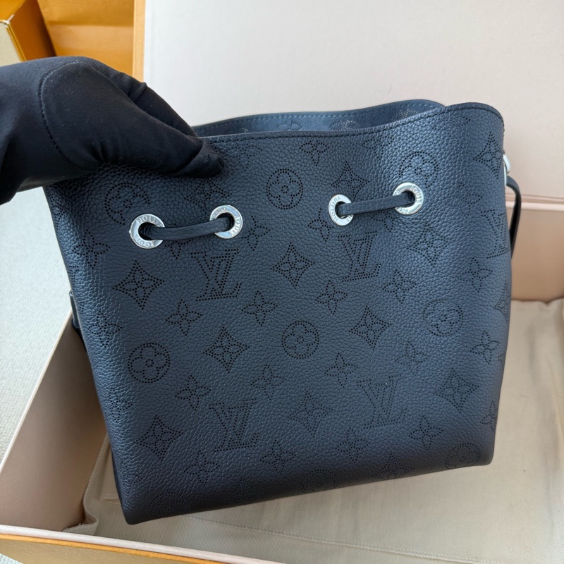 LV Bella 牛皮 黑色月光女神 部份五金帶膜 尺寸約22x14x19-2