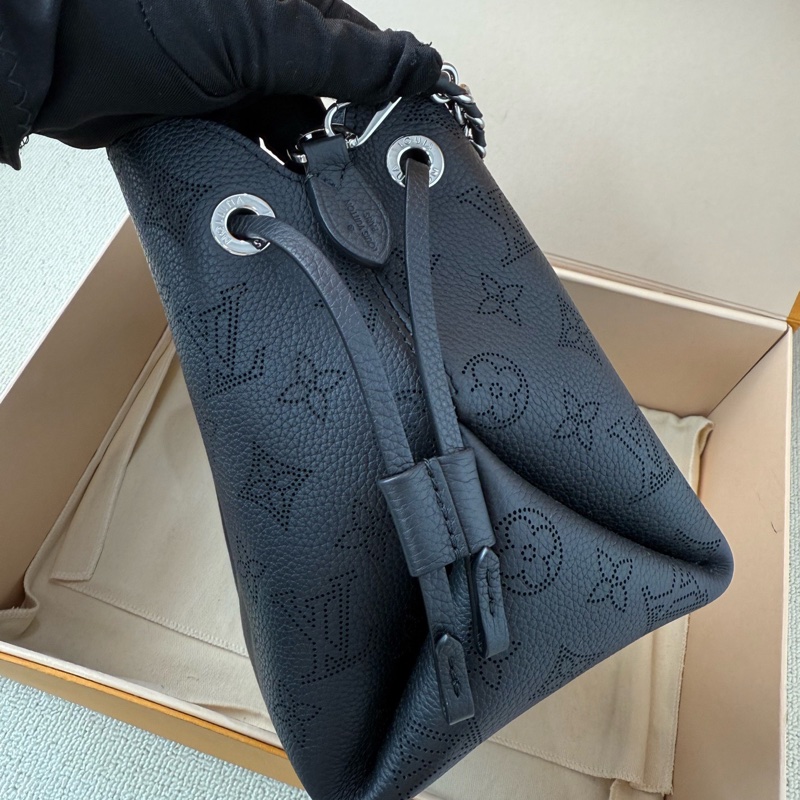 LV Bella 牛皮 黑色月光女神 部份五金帶膜 尺寸約22x14x19-3